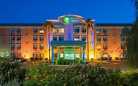 Holiday Inn Express Peoria North - Glendale By Ihg
